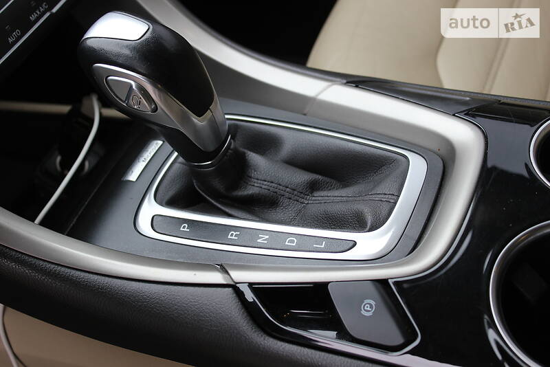 Седан Ford Fusion 2012 в Одесі