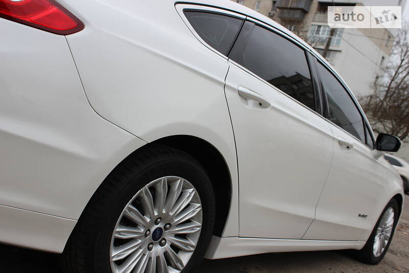 Седан Ford Fusion 2012 в Одесі