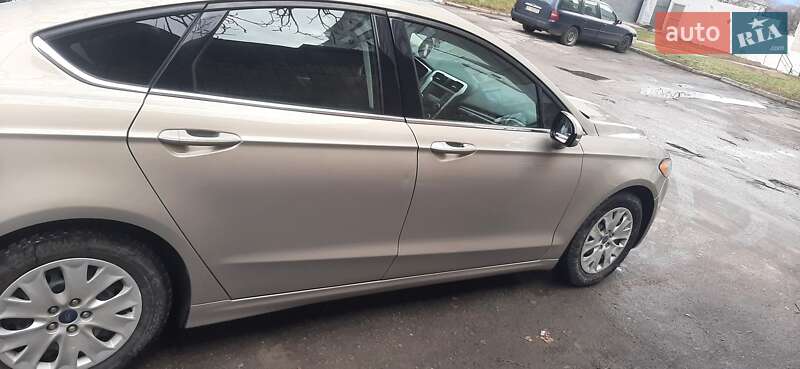 Седан Ford Fusion 2015 в Белой Церкви