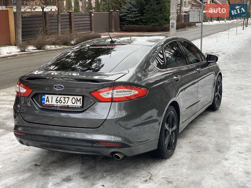 Седан Ford Fusion 2015 в Жовтих Водах