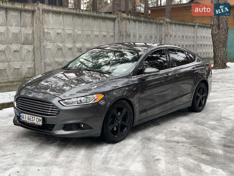 Седан Ford Fusion 2015 в Жовтих Водах