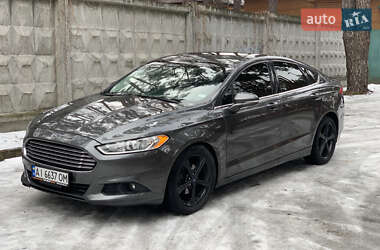 Седан Ford Fusion 2015 в 