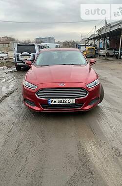 Седан Ford Fusion 2015 в Дніпрі