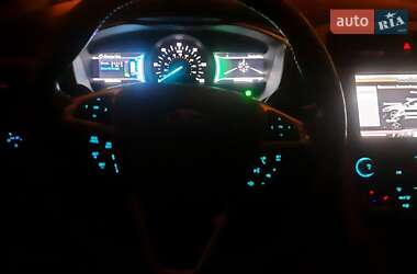 Седан Ford Fusion 2016 в 