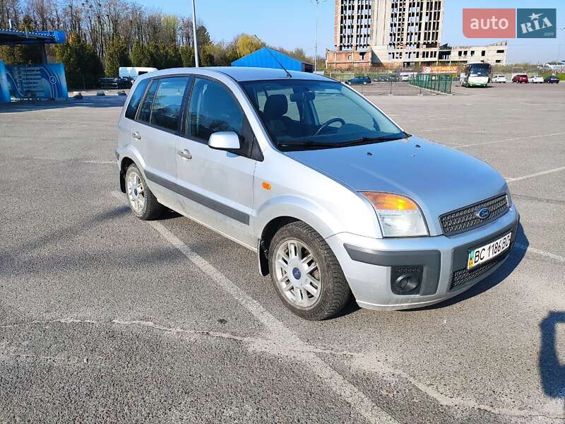 Хэтчбек Ford Fusion 2007 в Львове