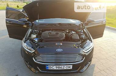 Седан Ford Fusion 2014 в Стрые