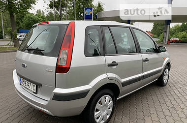 Хэтчбек Ford Fusion 2006 в 