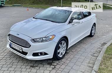 Седан Ford Fusion 2014 в Львове