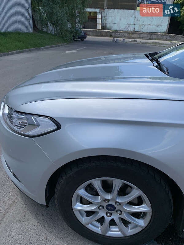 Седан Ford Fusion 2016 в Полтаві
