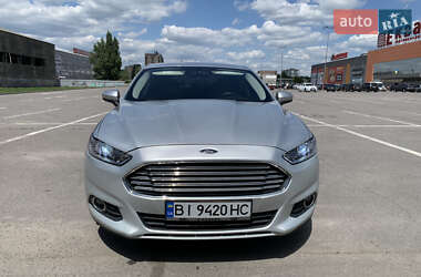 Седан Ford Fusion 2016 в 