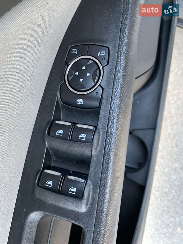 Седан Ford Fusion 2016 в Полтаві фото 24 Седан Ford Fusion 2016 в Полтаві