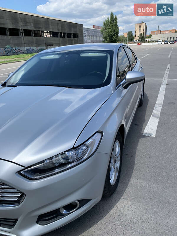 Седан Ford Fusion 2016 в Полтаві