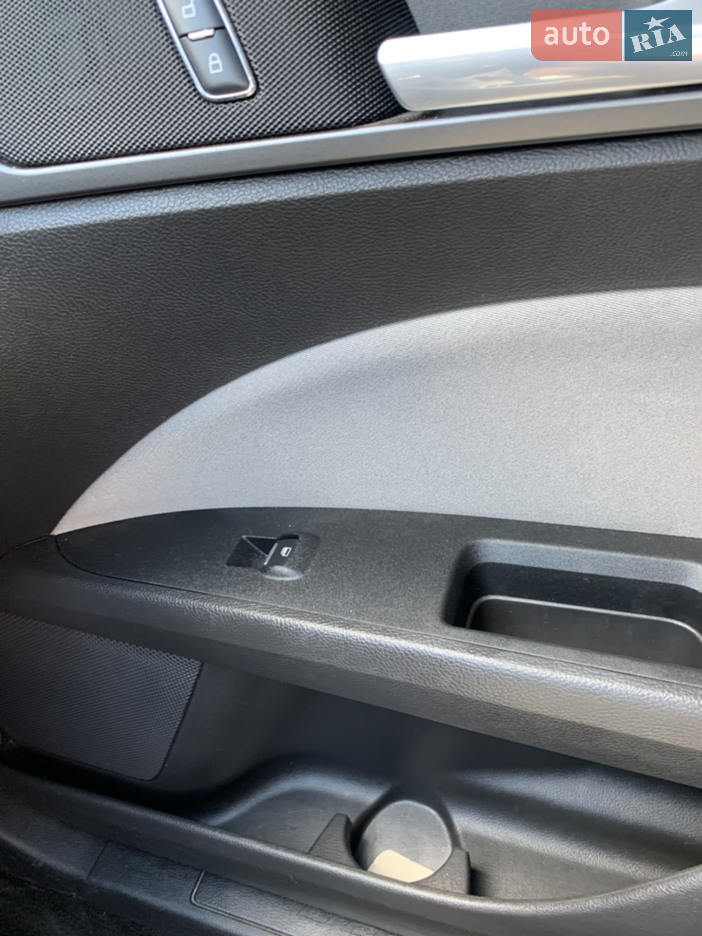 2016 Ford Fusion - мініатюра 33