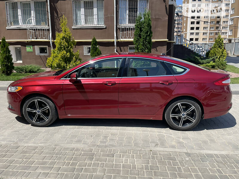 Седан Ford Fusion 2013 в Южном фото 4 Седан Ford Fusion 2013 в Южном