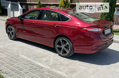 Седан Ford Fusion 2013 в 