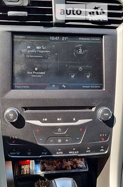 Седан Ford Fusion 2014 в 