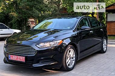 Седан Ford Fusion 2014 в Дрогобыче