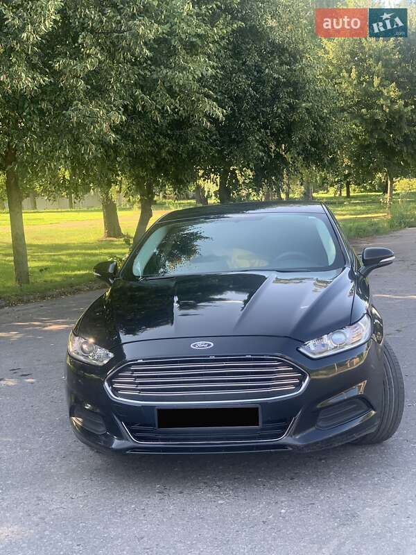 Седан Ford Fusion 2013 в Полтаве