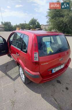 Хэтчбек Ford Fusion 2008 в 