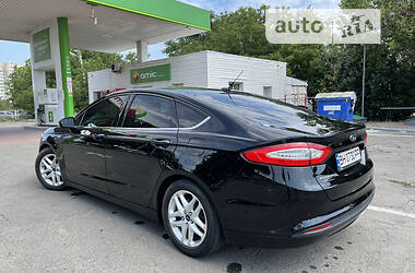 Седан Ford Fusion 2015 в Києві