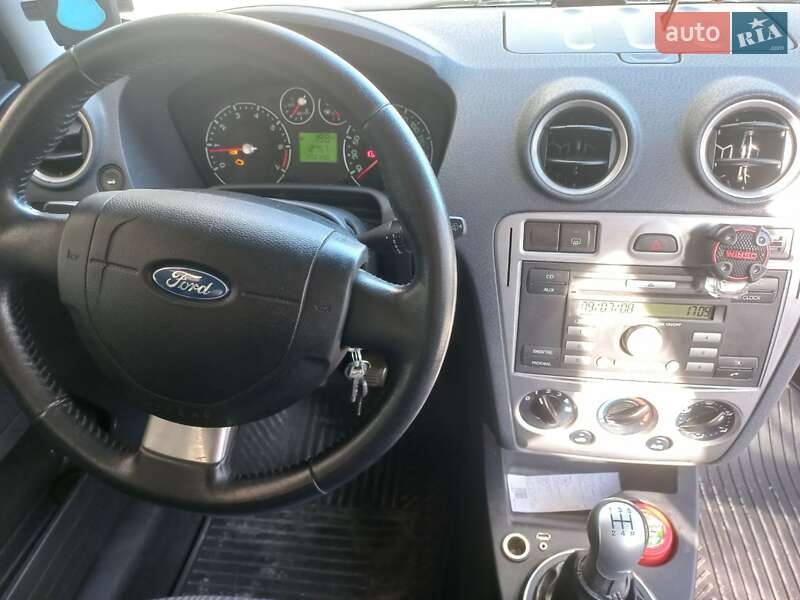Хетчбек Ford Fusion 2008 в Львові