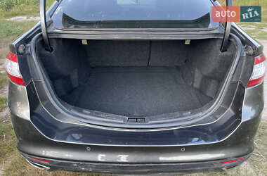 Седан Ford Fusion 2014 в 