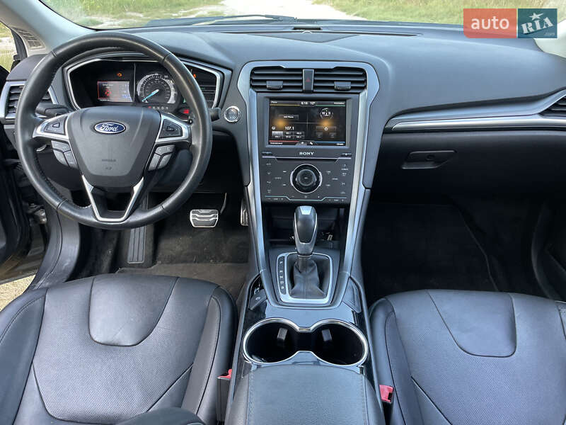 Седан Ford Fusion 2014 в Веселинове