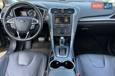 Седан Ford Fusion 2014 в 