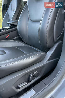 Седан Ford Fusion 2014 в 
