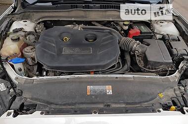 Седан Ford Fusion 2015 в 