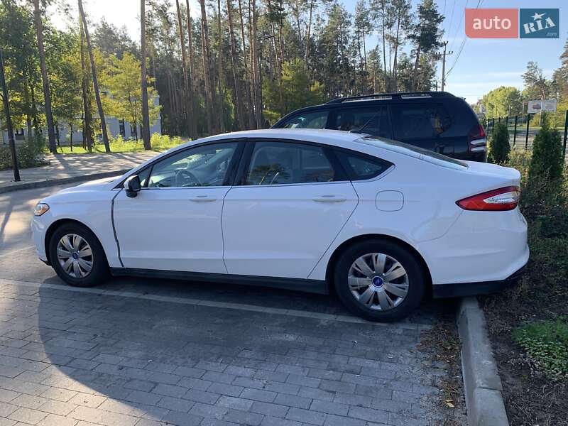 Седан Ford Fusion 2013 в Софиевской Борщаговке