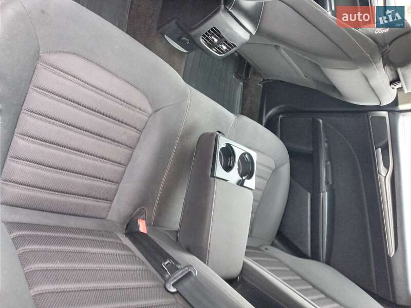 Седан Ford Fusion 2019 в Днепре
