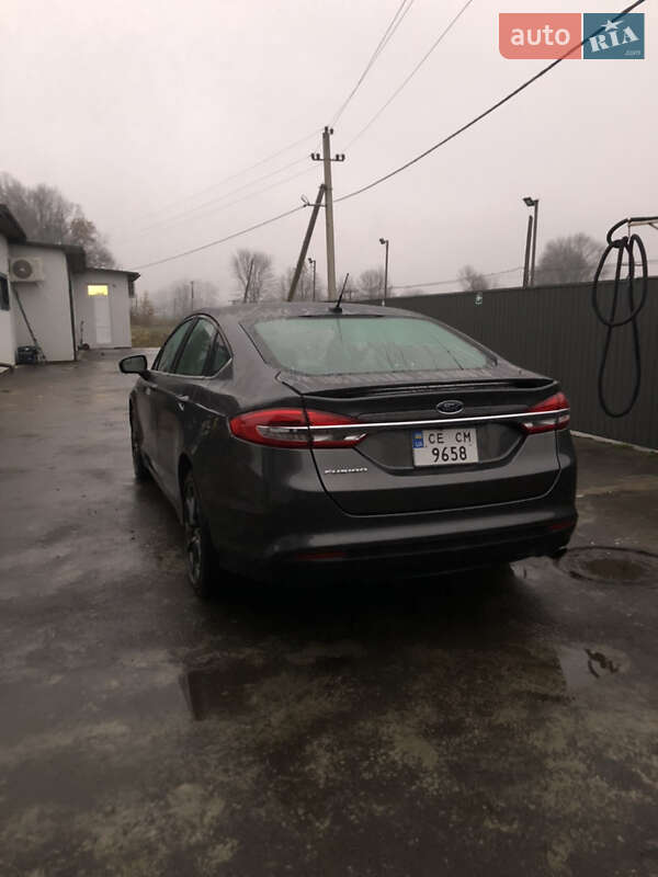 Седан Ford Fusion 2018 в Вижнице