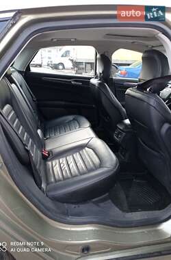 Седан Ford Fusion 2012 в 