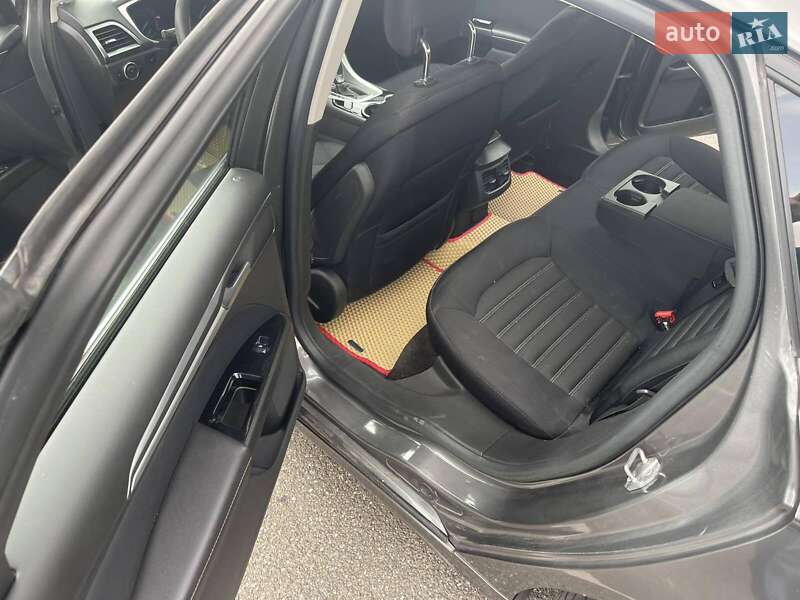 Седан Ford Fusion 2014 в Запорожье фото 2 Седан Ford Fusion 2014 в Запорожье