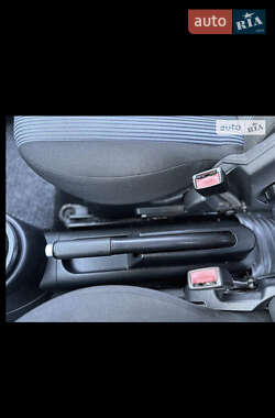 Хэтчбек Ford Fusion 2009 в 
