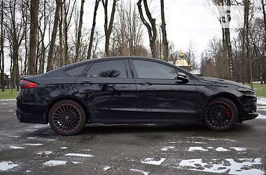 Седан Ford Fusion 2016 в 