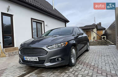Седан Ford Fusion 2013 в 