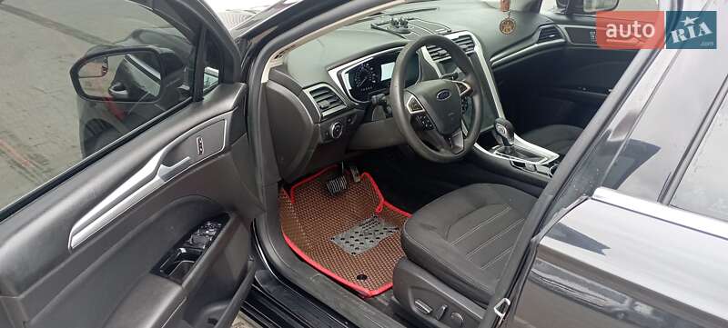 Седан Ford Fusion 2014 в Білій Церкві