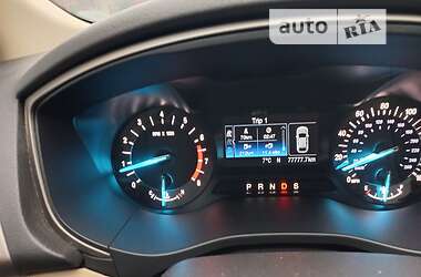 Седан Ford Fusion 2014 в 