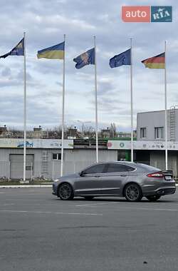 Седан Ford Fusion 2012 в 