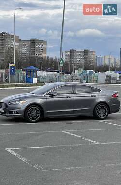 Седан Ford Fusion 2012 в 