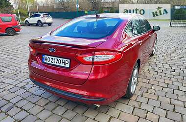 Седан Ford Fusion 2014 в 