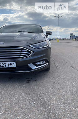 Седан Ford Fusion 2016 в Одесі