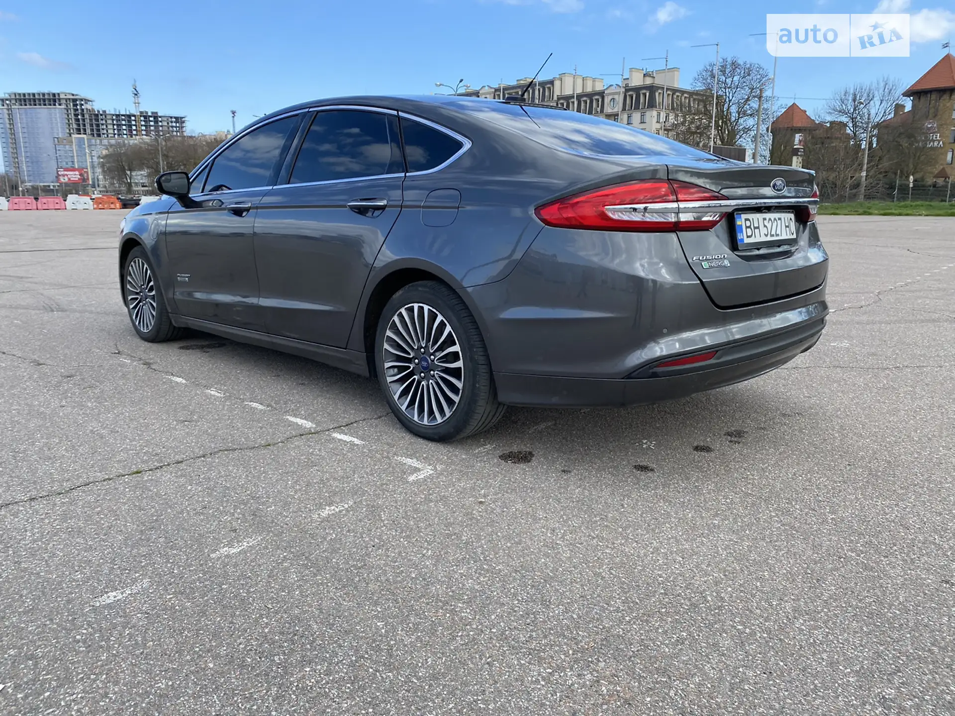 2016 Ford Fusion - мініатюра 16