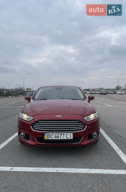 Седан Ford Fusion 2014 в Львове