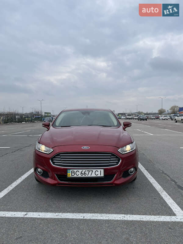 Седан Ford Fusion 2014 в Львове