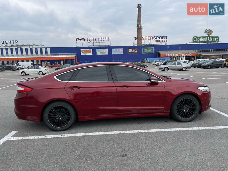 Седан Ford Fusion 2014 в Львове