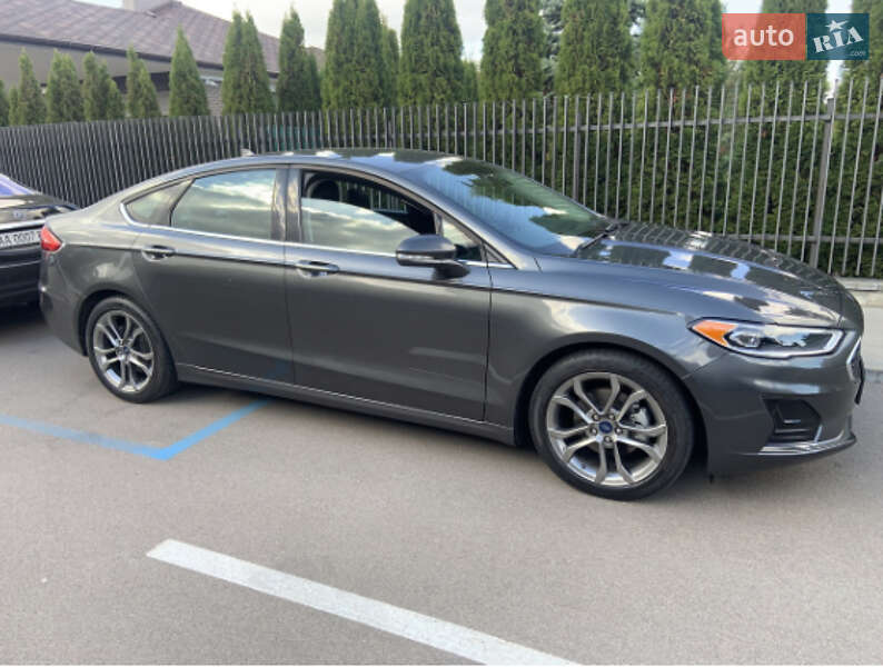 Седан Ford Fusion 2020 в Києві
