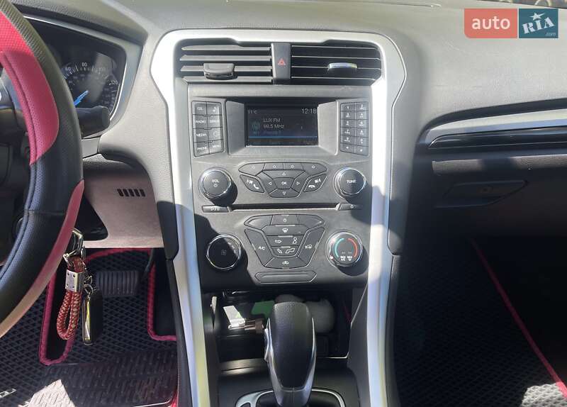Седан Ford Fusion 2016 в Полтаве